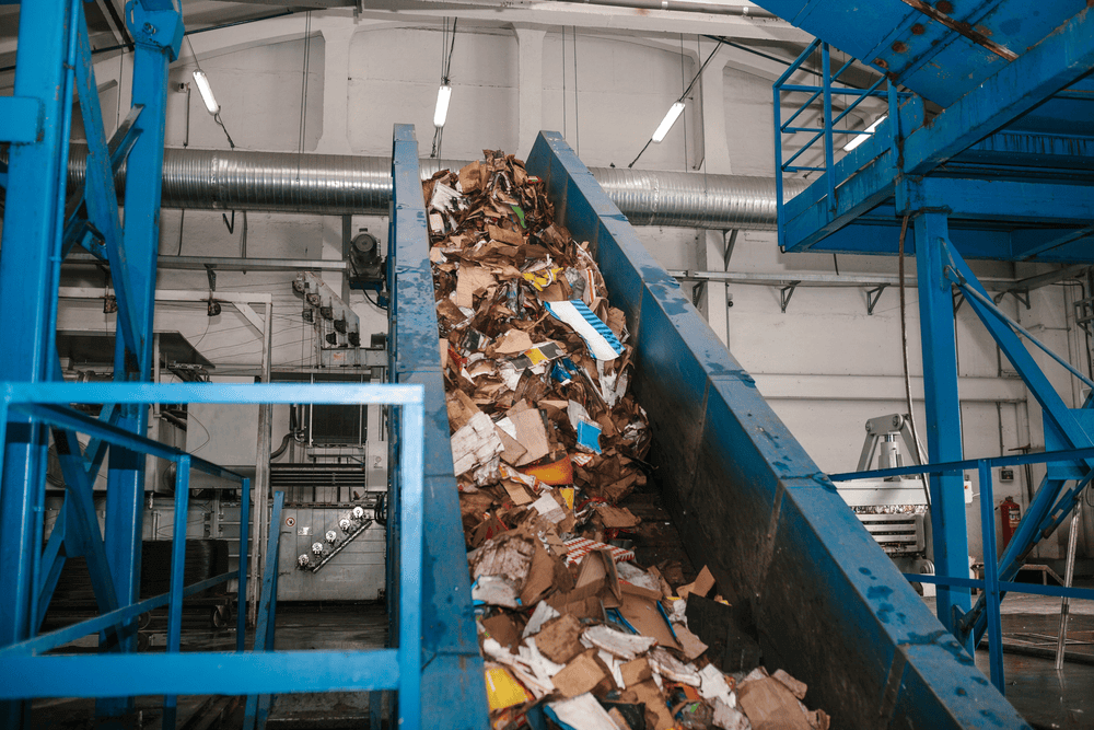 Paper packaging recycling facility